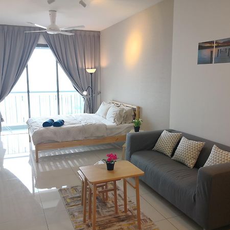 Teega Suites @ Ph نوساجايا المظهر الخارجي الصورة