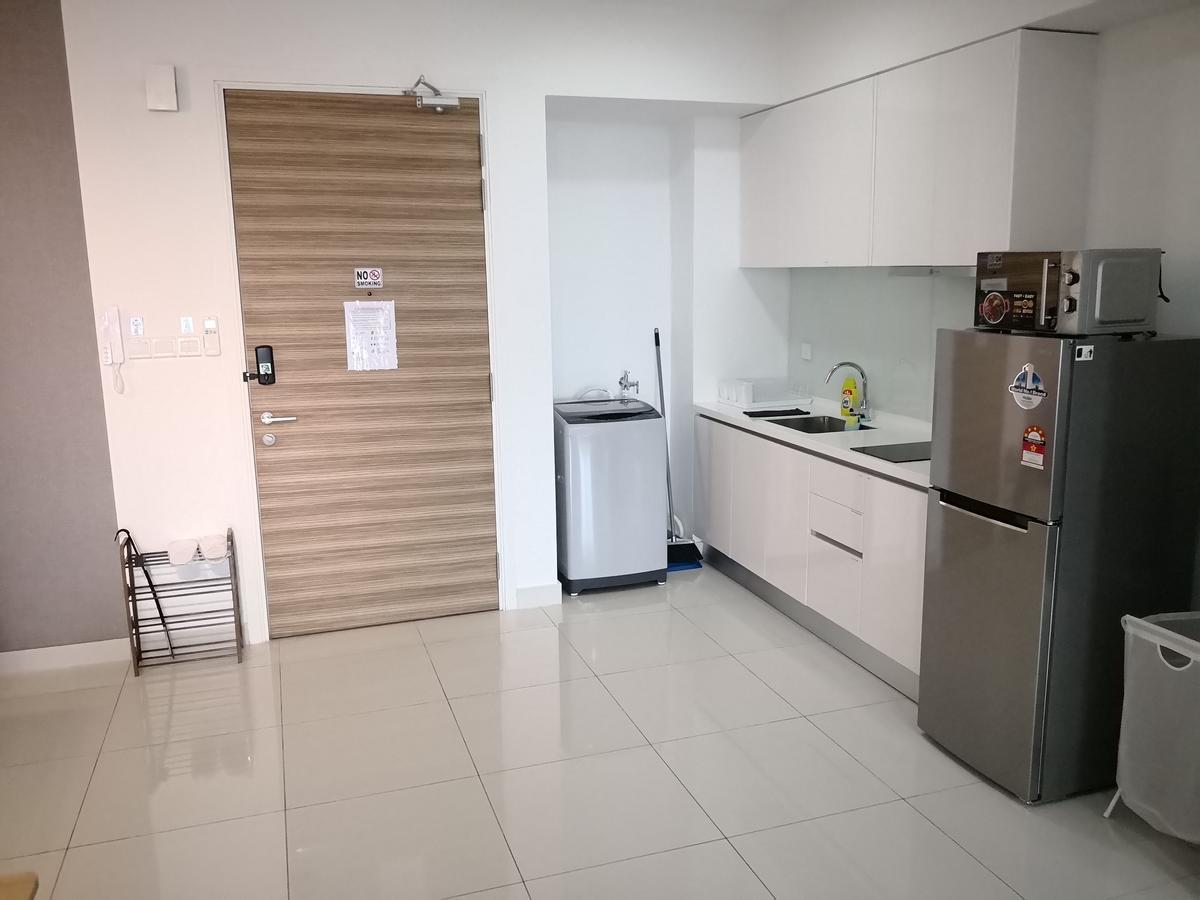 Teega Suites @ Ph نوساجايا المظهر الخارجي الصورة