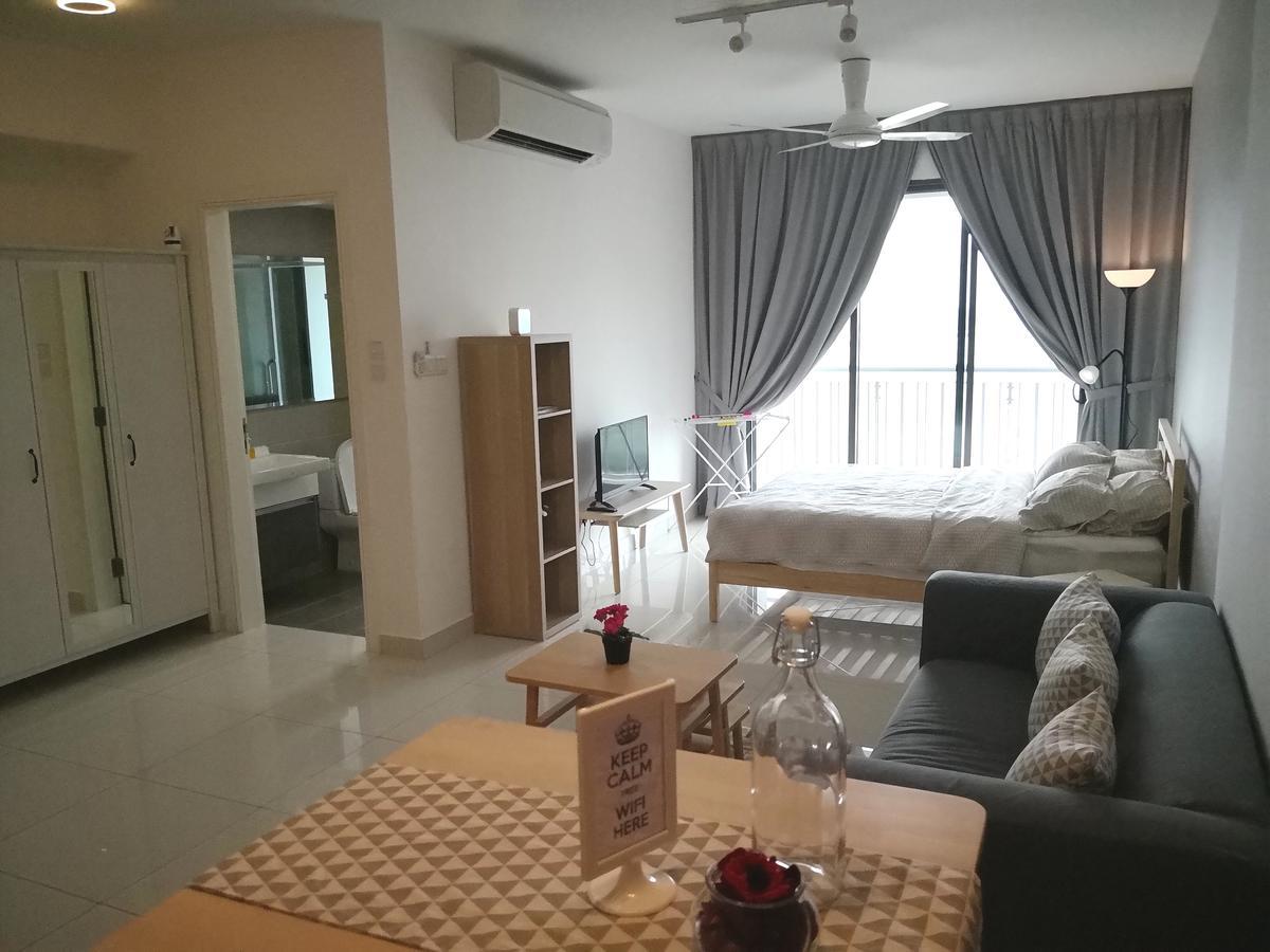 Teega Suites @ Ph نوساجايا المظهر الخارجي الصورة