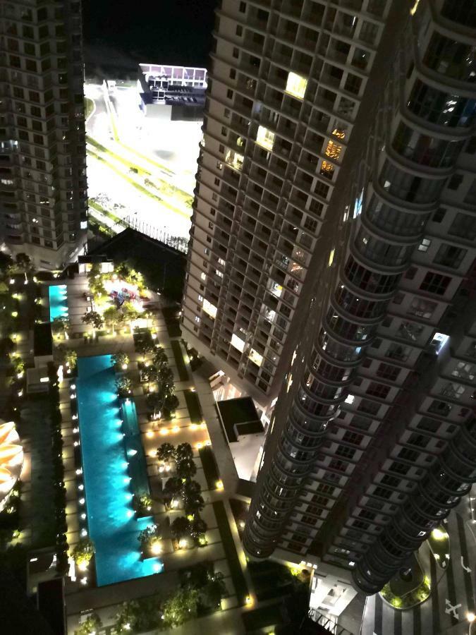 Teega Suites @ Ph نوساجايا المظهر الخارجي الصورة